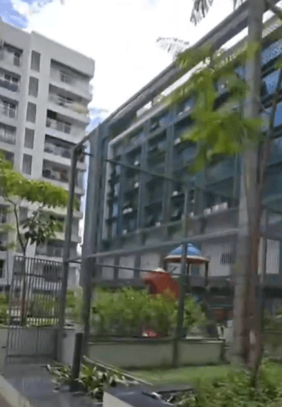 TOP-FLOOR FLAT FOR SALE